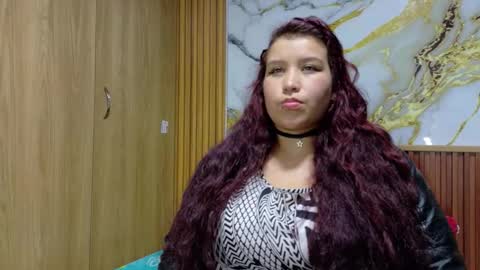 mabelineyesgreen303av online show from 12/16/25, 03:44