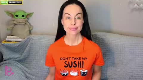 Snapshot of mabuhay_girl chatting on 01/26/25, 11:29 You let people into your sea and they kill your fish online show from 01/26/25, 11:29