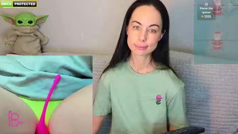 Snapshot of mabuhay_girl chatting on 02/01/25, 11:37 You let people into your sea and they kill your fish online show from 02/01/25, 11:37