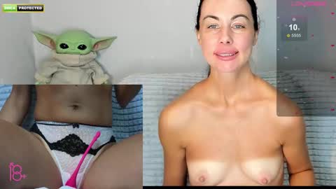 Snapshot of mabuhay_girl chatting on 09/21/25, 12:29 You let people into your sea and they kill your fish online show from 09/21/25, 12:29