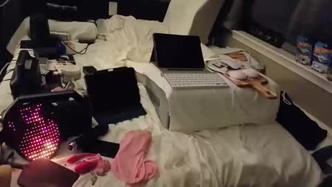 mac1119 online show from 12/16/25, 08:41