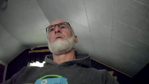 mac8181 online show from 01/25/25, 09:25