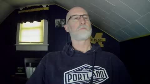 mac8181 online show from 12/21/25, 12:23