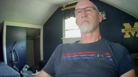 Snapshot of mac8181 chatting on 06/21/26, 10:51 mac8181 online show from 06/21/26, 10:51