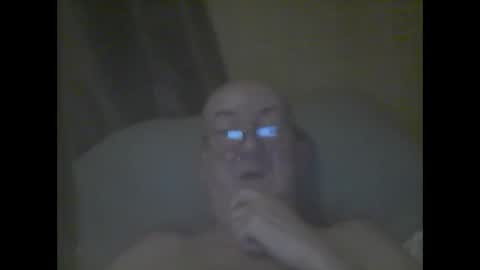 Snapshot of macbewdekan25 chatting on 02/09/25, 03:45 macbewdekan25 online show from 02/09/25, 03:45