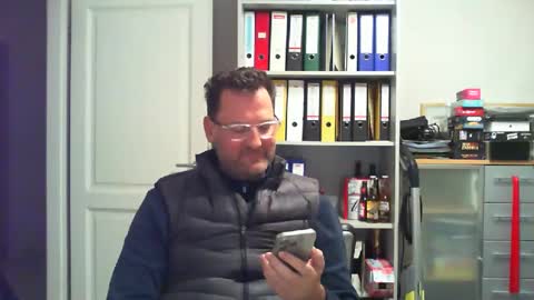 macfly67 online show from 12/09/24, 09:05