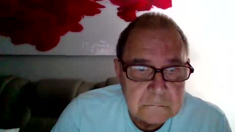 Snapshot of machet1 chatting on 03/08/25, 04:45 machet1 online show from 03/08/25, 04:45