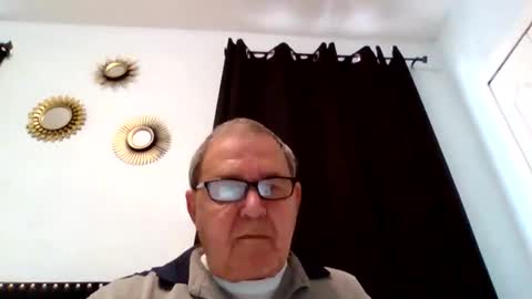 Snapshot of machet1 chatting on 01/17/26, 05:27 machet1 online show from 01/17/26, 05:27