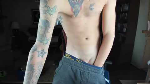 Snapshot of machinecumkelly69 chatting on 01/10/25, 03:29 machinecumkelly69 online show from 01/10/25, 03:29