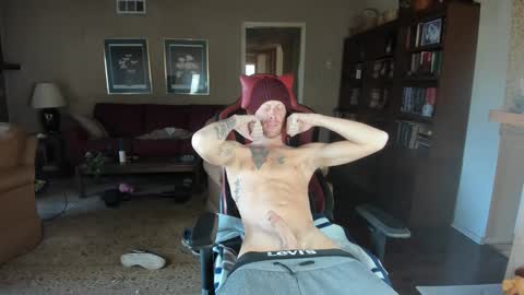 Snapshot of machinecumkelly69 chatting on 02/01/25, 08:37 machinecumkelly69 online show from 02/01/25, 08:37