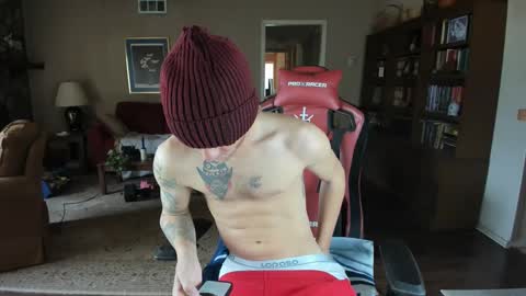 Snapshot of machinecumkelly69 chatting on 02/07/25, 07:27 machinecumkelly69 online show from 02/07/25, 07:27