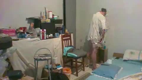 MACHOLIVRE online show from 04/28/26, 07:35