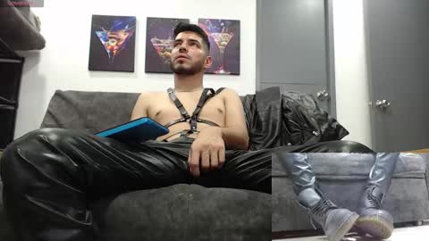 instagram mackdanielsx online show from 12/02/25, 09:54