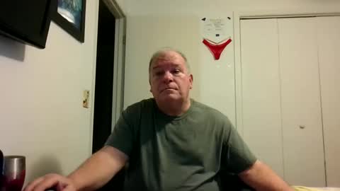 mackdocc001 online show from 12/19/25, 03:30