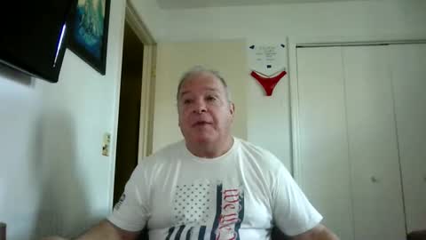 mackdocc001 online show from 12/21/25, 03:08