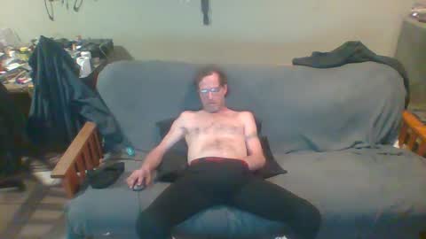 Snapshot of mackdog1369 chatting on 03/07/25, 01:42 mackdog1369 online show from 03/07/25, 01:42