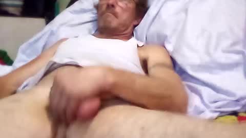 mackdog1369 online show from 10/31/25, 06:47