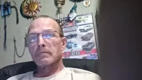 Snapshot of mackdog1369 chatting on 05/11/26, 07:47 mackdog1369 online show from 05/11/26, 07:47