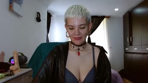 Noah Askew online show from 03/03/26, 03:18