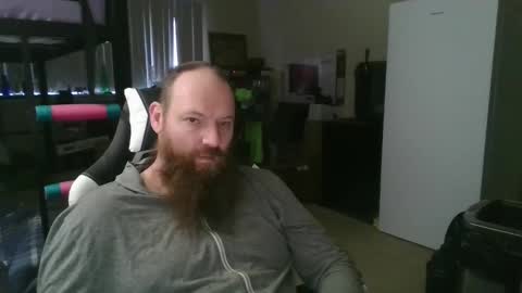 Snapshot of mackhere4u chatting on 01/12/26, 02:11 mackhere4u online show from 01/12/26, 02:11