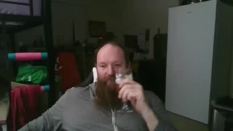 Snapshot of mackhere4u chatting on 02/19/26, 03:35 mackhere4u online show from 02/19/26, 03:35