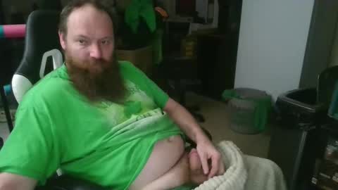 Snapshot of mackhere4u chatting on 03/17/26, 04:28 mackhere4u online show from 03/17/26, 04:28