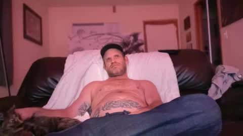 Snapshot of mackincaliallday chatting on 01/07/26, 12:29 MackinCaliAllDay online show from 01/07/26, 12:29