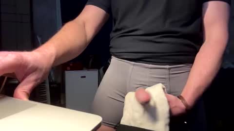 Snapshot of maclowe chatting on 01/13/26, 07:02 MacLowe online show from 01/13/26, 07:02