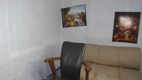 madalina1992 online show from 01/15/25, 08:41