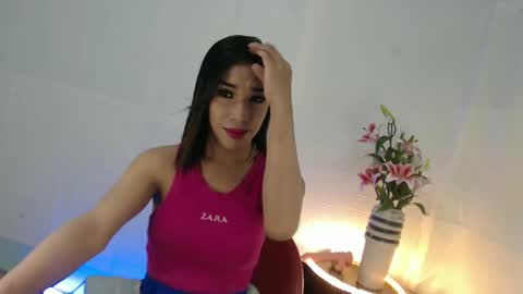 madalina1992 online show from 02/12/25, 10:26
