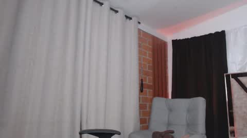 Snapshot of madam_agathaa chatting on 04/14/26, 10:21 Agathaa white online show from 04/14/26, 10:21
