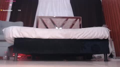 Snapshot of madam_agathaa chatting on 04/25/26, 01:41 Agathaa white online show from 04/25/26, 01:41