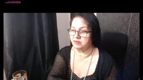 Snapshot of madam_sanjanne chatting on 12/18/25, 08:59 Madam Sanjanne online show from 12/18/25, 08:59