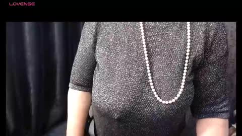 Snapshot of madam_sanjanne chatting on 01/16/26, 11:31 Madam Sanjanne online show from 01/16/26, 11:31