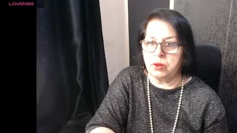 Snapshot of madam_sanjanne chatting on 04/15/26, 02:40 Madam Sanjanne online show from 04/15/26, 02:40