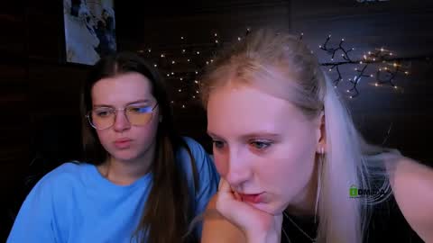 Snapshot of madam_ulis chatting on 01/30/25, 02:25 Ulis online show from 01/30/25, 02:25