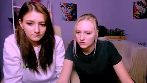 Snapshot of madam_ulis chatting on 02/21/25, 10:07 Ulis online show from 02/21/25, 10:07