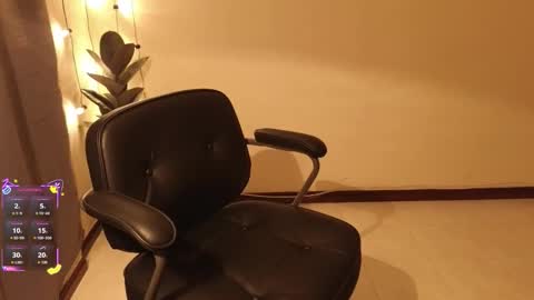 Madame La online show from 12/14/25, 09:58