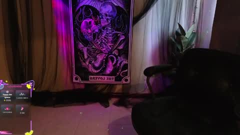 Madame La online show from 04/24/26, 12:29
