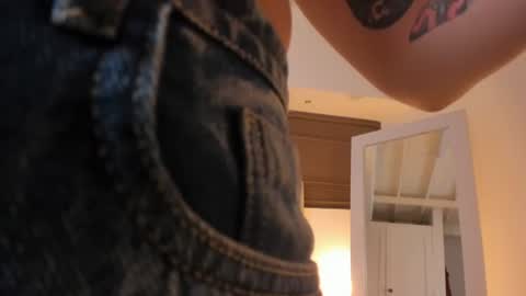 Snapshot of madame_lilith chatting on 07/19/26, 11:25 madame lilith online show from 07/19/26, 11:25