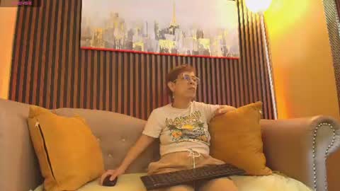 Snapshot of madame_mature1 chatting on 07/20/26, 11:56 Madame online show from 07/20/26, 11:56