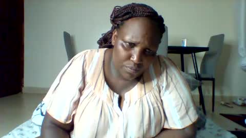 Snapshot of madame_pleasure40 chatting on 05/06/26, 08:14 madame_pleasure40 online show from 05/06/26, 08:14