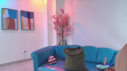 Snapshot of madame_scarllet chatting on 03/28/26, 11:32 Madame Scarllet online show from 03/28/26, 11:32