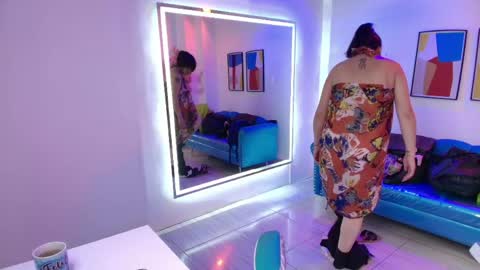 Snapshot of madame_scarllet chatting on 05/07/26, 11:37 Madame Scarllet online show from 05/07/26, 11:37