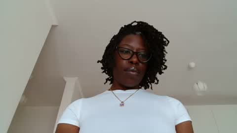 YourMadamIndigo online show from 05/14/26, 10:00
