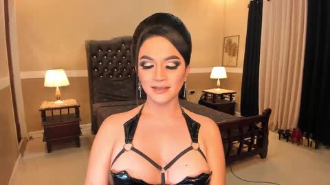 Snapshot of madammistressdominatrixxx chatting on 03/04/25, 02:17 Alison Kloss online show from 03/04/25, 02:17