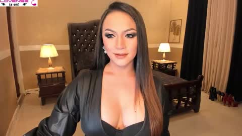 Snapshot of madammistressdominatrixxx chatting on 12/03/25, 10:52 Alison Kloss online show from 12/03/25, 10:52