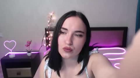 MadamSofia online show from 04/27/26, 05:33