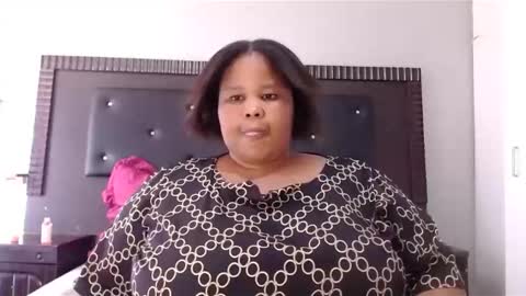 Snapshot of madamzee chatting on 12/07/24, 07:05 madamzee online show from 12/07/24, 07:05