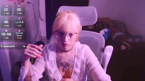 Snapshot of madcatberry chatting on 02/07/25, 03:55 alex online show from 02/07/25, 03:55